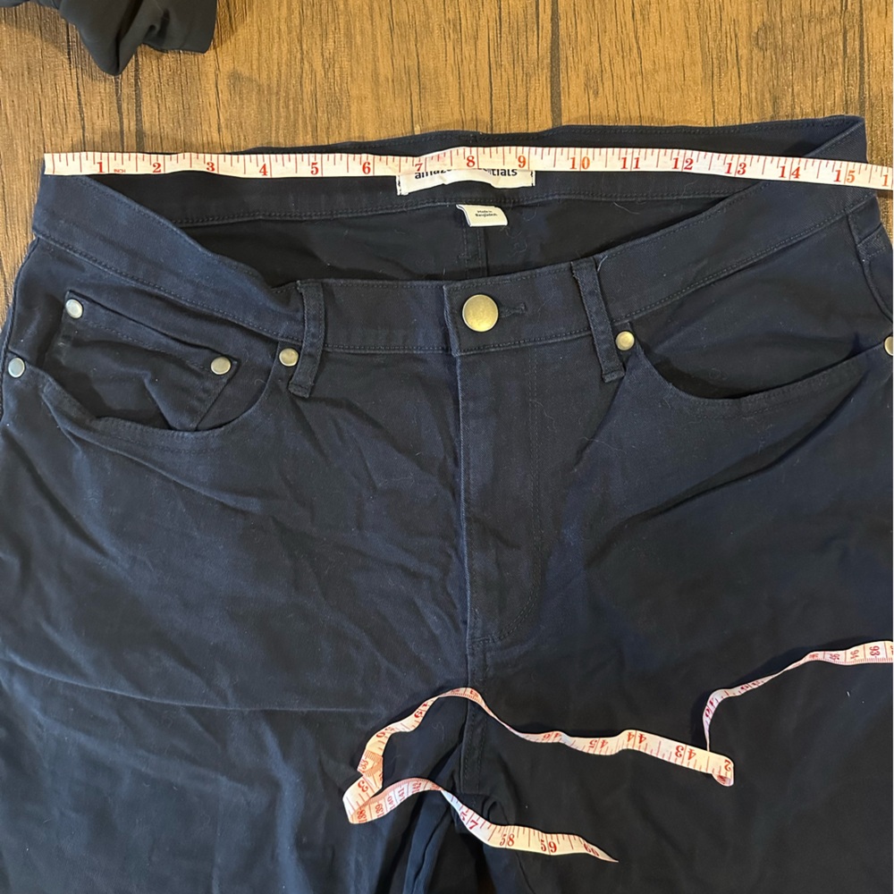 Men’s Amazon Essentials Navy Blue Shorts 32” 7”inseam